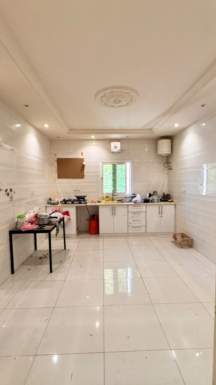 Jeddah, Staff Accommodation, SAR 1000,  SAR 1000/month, Semi Furnished Single Room In, 3BHK For Rent