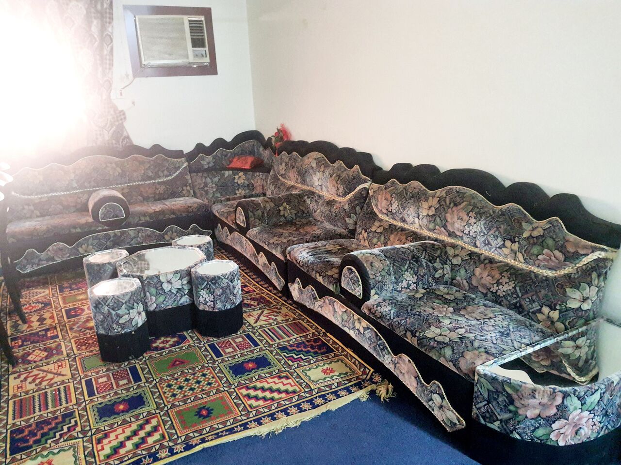 Al Malaz, Furniture, SAR 1000,  Urgent Sale Of Used Household Furniture Items.