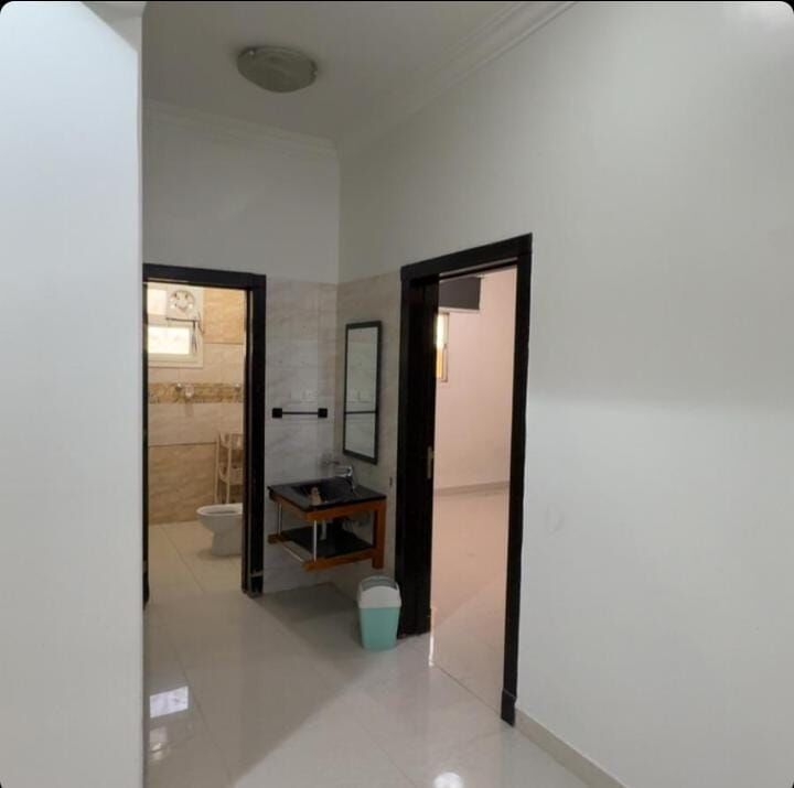 Al Malqa, Rooms for Rent, SAR 1527/month,  1 Seperate Room In A 3BHK House