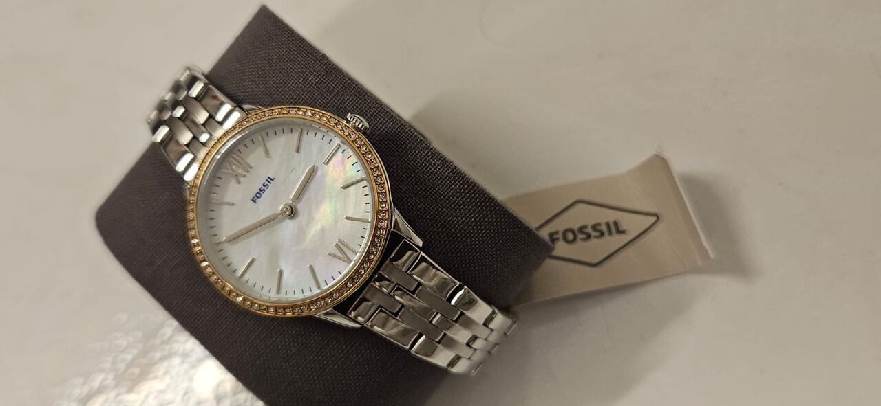 Mushrefah, Household Items, SAR 700,  FOSSIL WATCHES - COUPLE SET - BRAND NEW