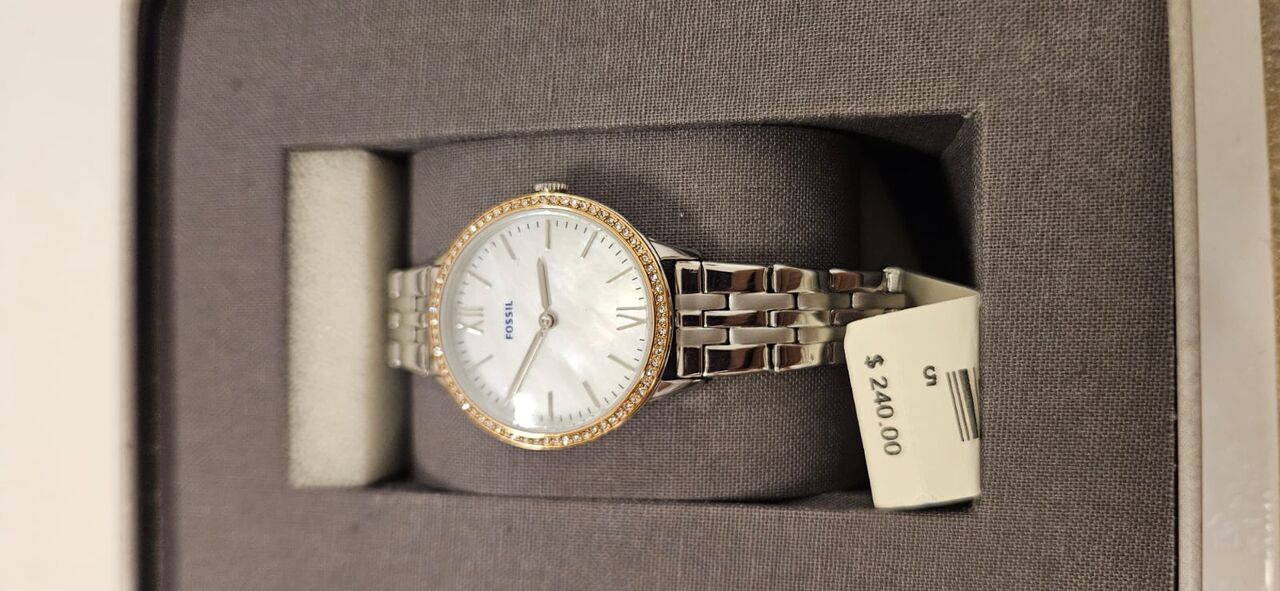 Mushrefah, Household Items, SAR 700,  FOSSIL WATCHES - COUPLE SET - BRAND NEW