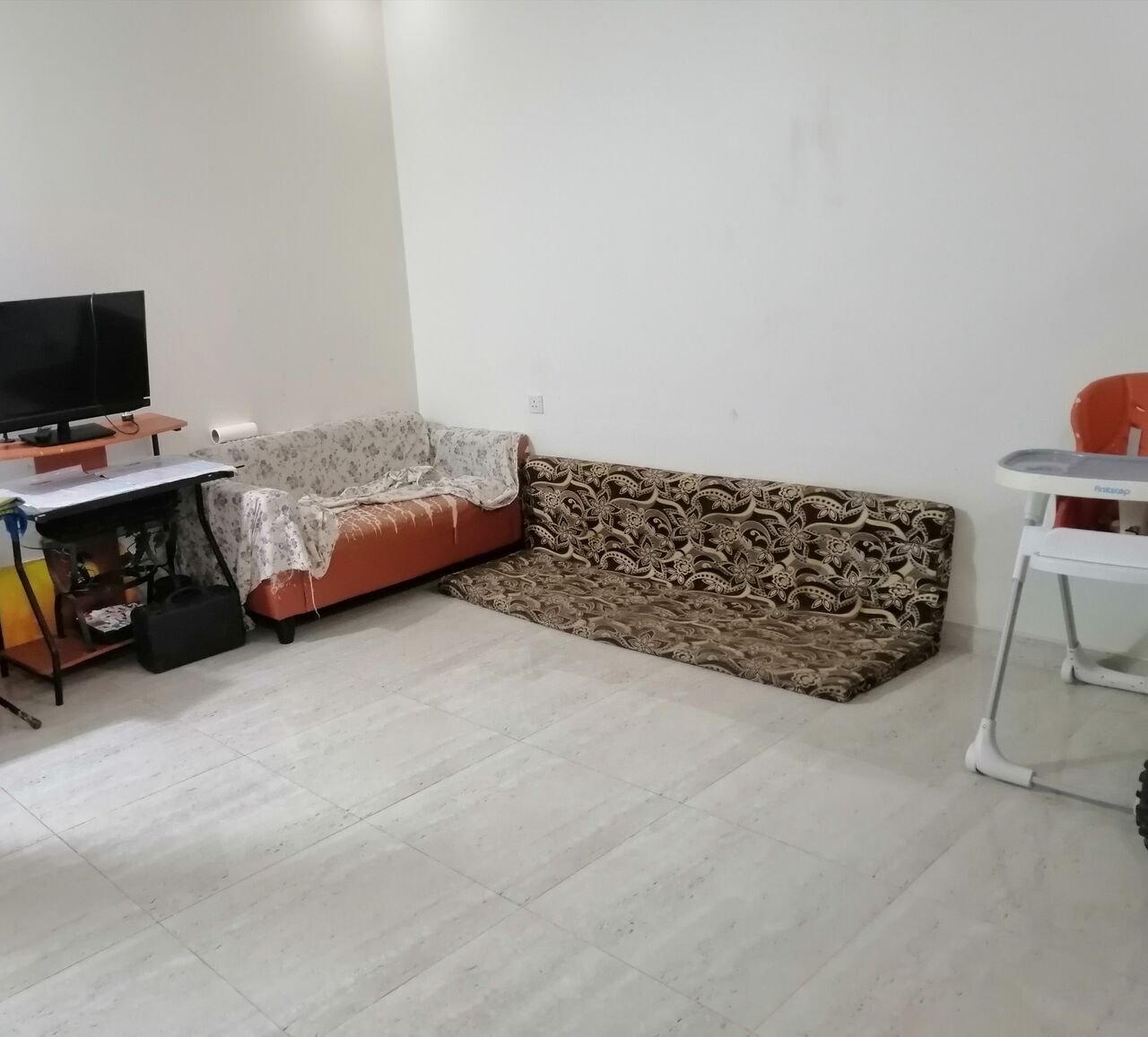 Hamad Town, Rooms for Rent, BHD 90/month,  Unfurnished Room Available For Rent In The Home Of A Small Indian Muslim Family