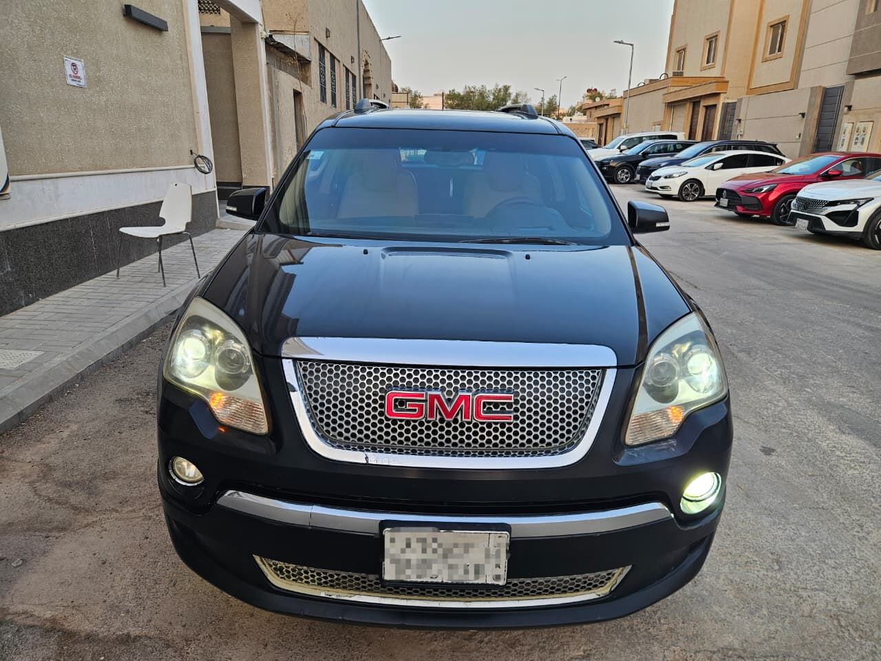 Riyadh, Vehicles, Cars & Trucks , SAR 22000,  GMC Acadia Denali,  2011,  Automatic,  364650 KM,  GMC Acadia  Denali Well Maintained And In Good Overall Condition.