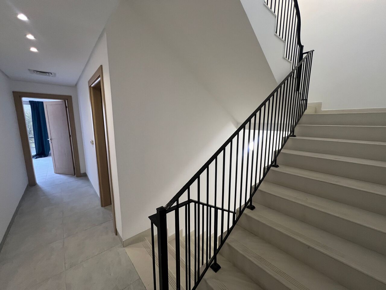 Manama, Villas, BHD 550,  3BR SEMI-FURNISHED PRIVATE VILLA FOR RENT IN BUKUWA | PRIVATE GARDEN