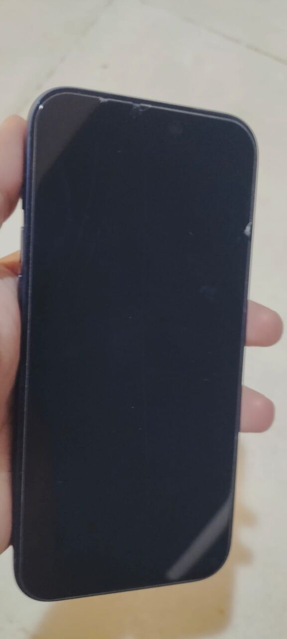 Olaya, Mobile Phones, SAR 4200,  Iphone 17 Pro Max 256 Gb Deep Blue + Three Cases