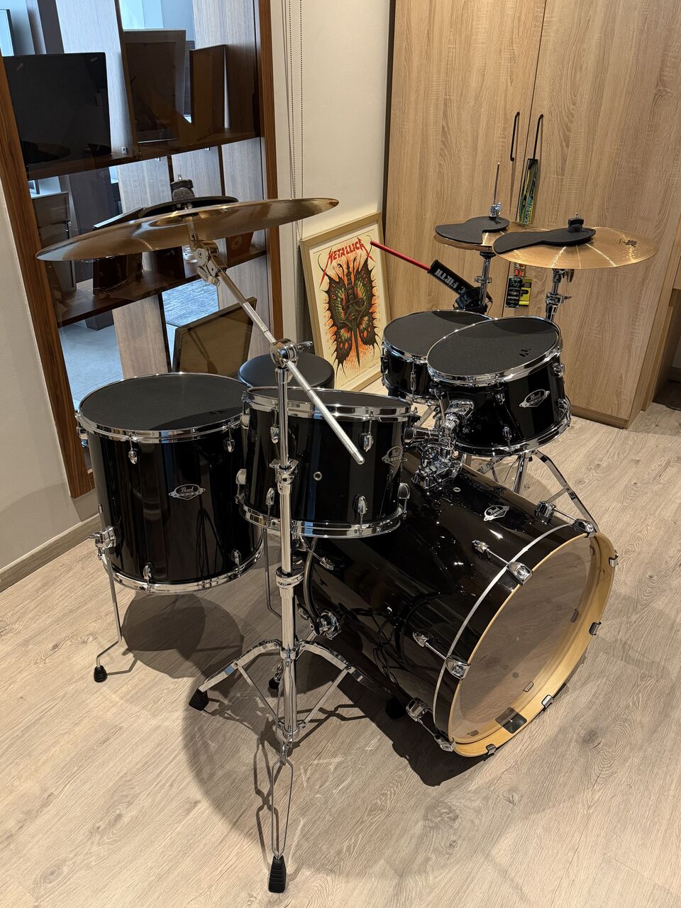 Manama, Musical Instruments, BHD 350,  Pearl Export Series Complete Drum Kit, Sabian Cymbals, Vic Firth Mutes, Like New