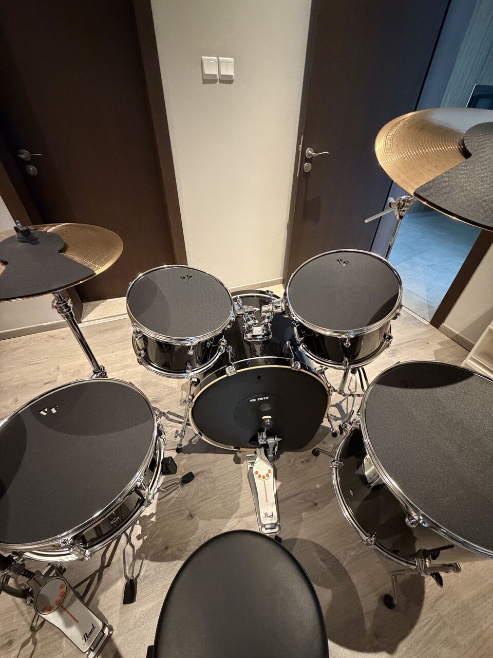 Manama, Musical Instruments, BHD 350,  Pearl Export Series Complete Drum Kit, Sabian Cymbals, Vic Firth Mutes, Like New