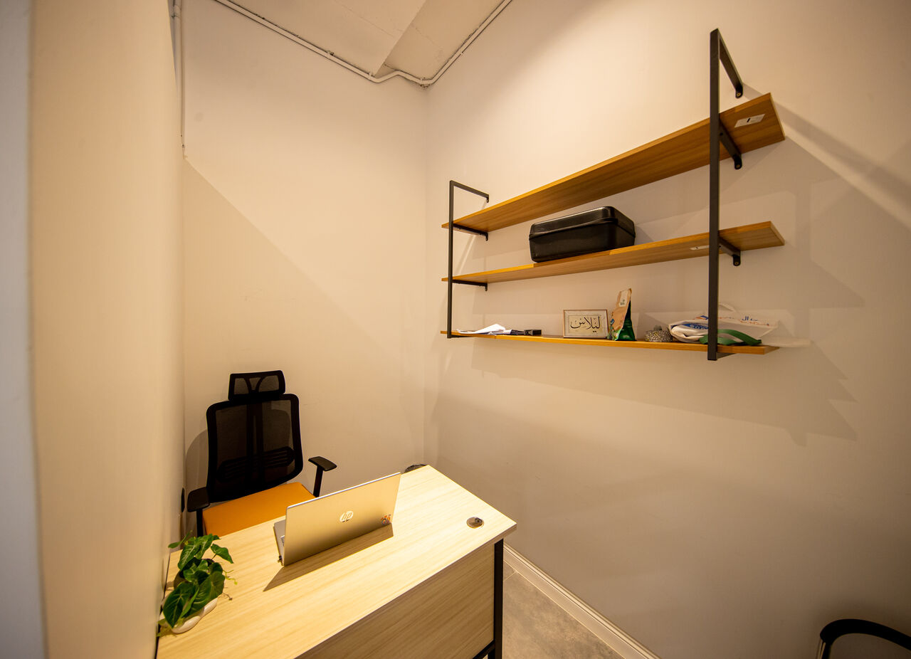 Al Suwaidi, Offices, SAR 1500,  5000 Sq. Meter,  Fully Furnished Offices &mdash; Ready For You To Get To Work - Suwaidi Branch