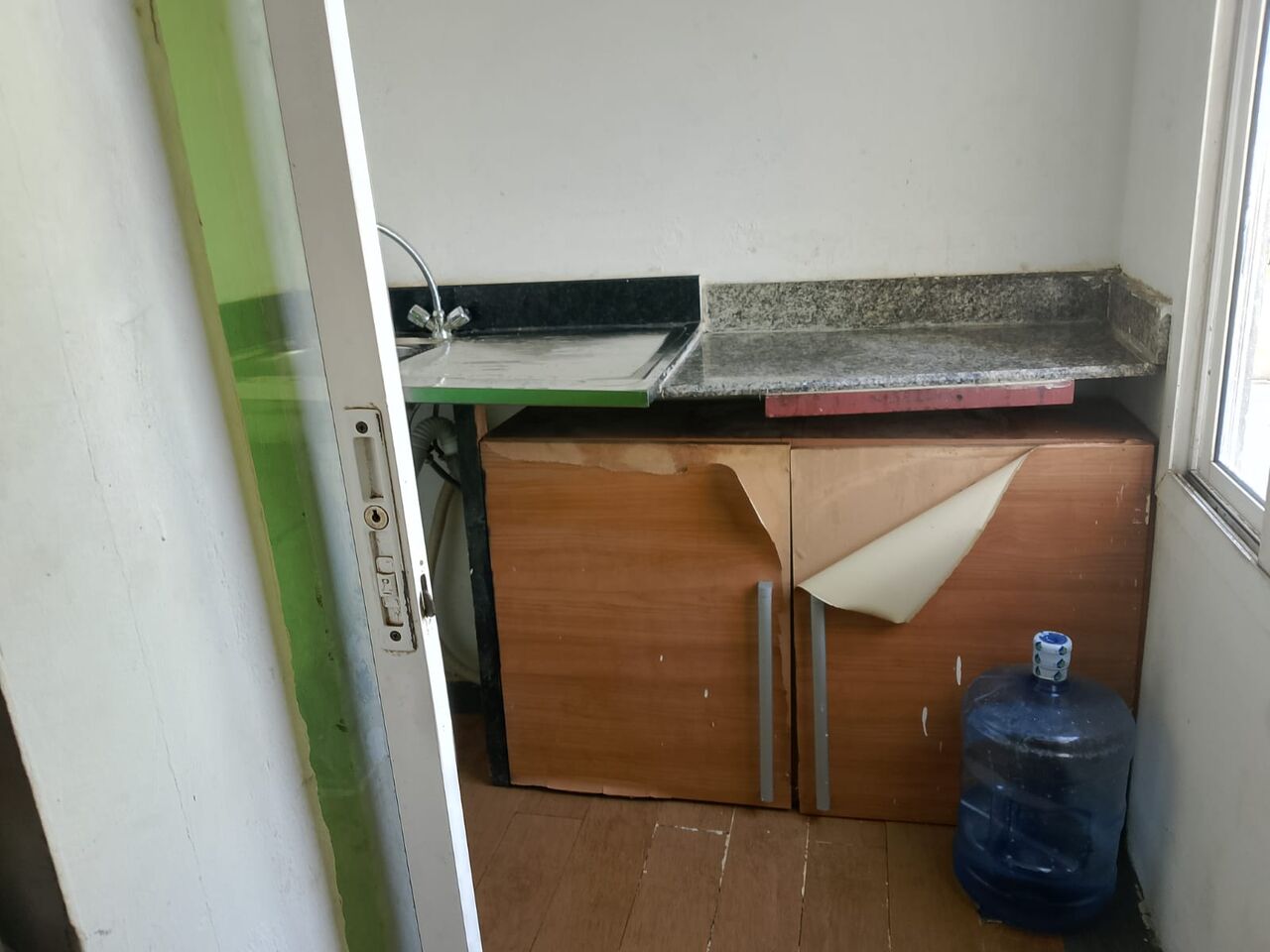 Adliya, Apartments, Flats, Houses & Villas, BHD 130/month,  Furnished,  Studio,  SEMI-FURNISHED STUDIO FOR RENT IN ADLIYA | UNLIMITED EWA