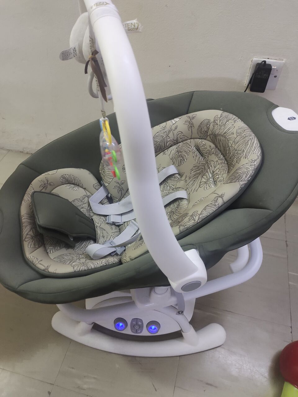 Manama, Baby & Kid Stuff, BHD 49,  This Electrical Swing Rocker Is All You Need To Soothe Your Cranky Baby