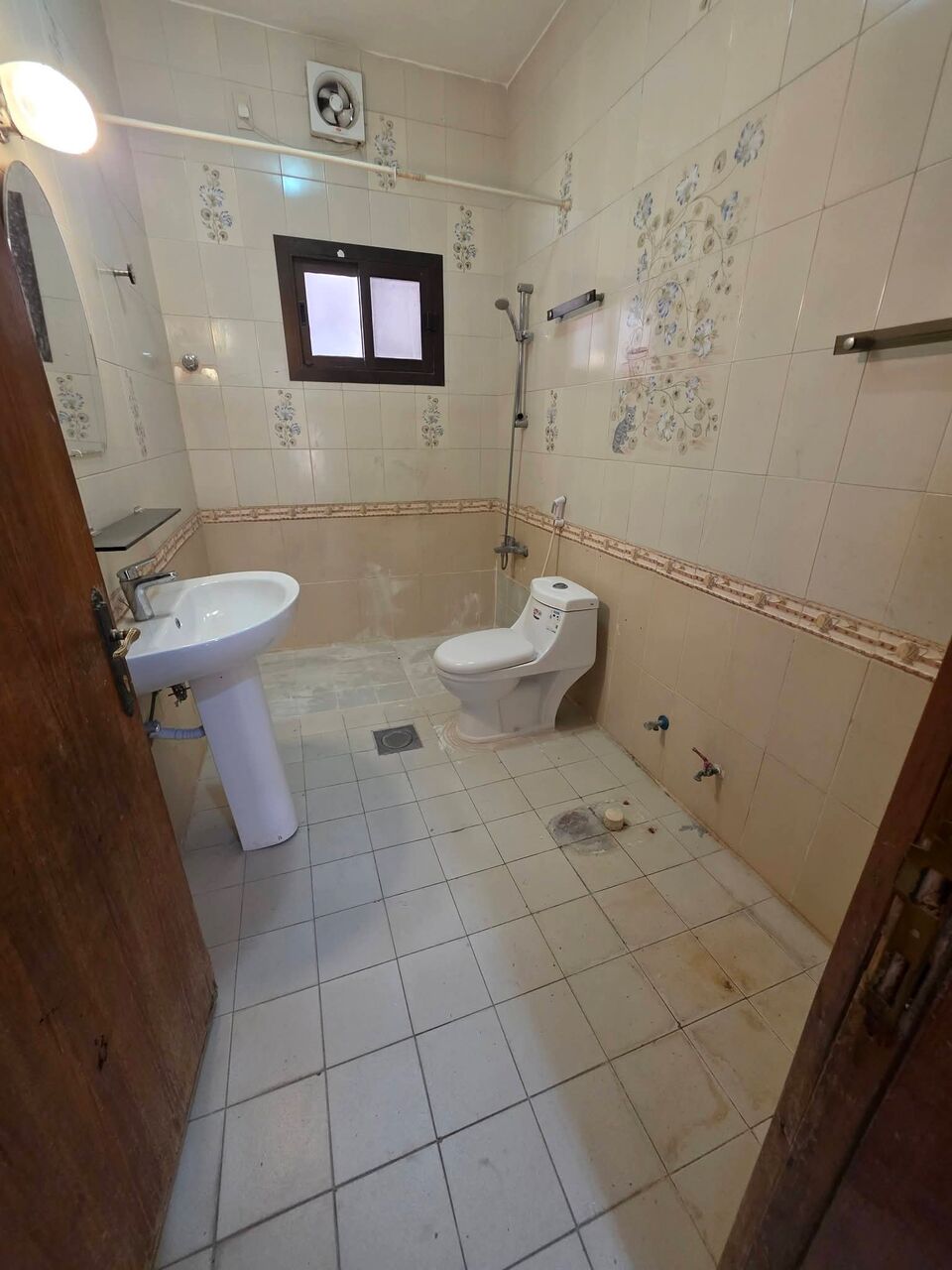 Khobar, Apartments, Flats, Houses & Villas, 4 BR,  FAMILY APARTMENT FOR RENT| 4 BEDROOMS | SAR 20,800 | WATER INCLUDED | SECOND FLOOR &ndash; NO EL