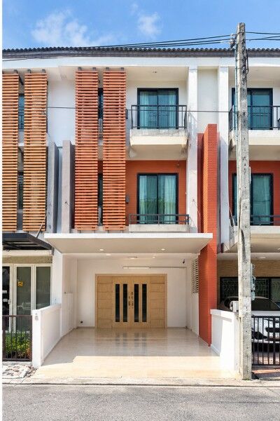 Bangkok, Villas, THB 24998,  18 Sq. Feet,  BTS อุดมสุข ทาวน์โฮม 3ชั้น 3นอน แยกประวิท