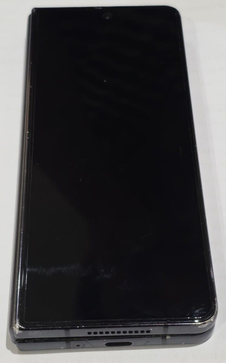 Al Sahafa, Mobile Phones, SAR 2000,  Samsung Fold 4 & Galaxy Note 10+
