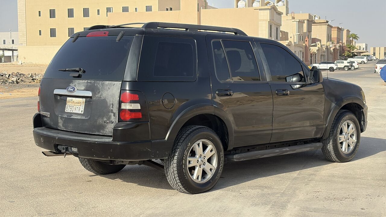 Riyadh, Vehicles, Cars & Trucks , SAR 30000,  Ford Explorer,  2010,  Automatic,  480000 KM,    Saudi Spec (GCC)