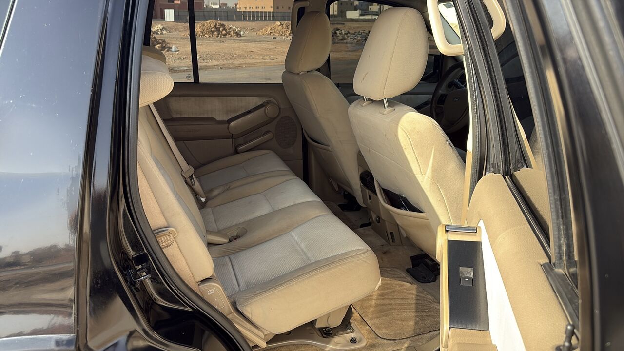 Riyadh, Vehicles, Cars & Trucks , SAR 30000,  Ford Explorer,  2010,  Automatic,  480000 KM,    Saudi Spec (GCC)