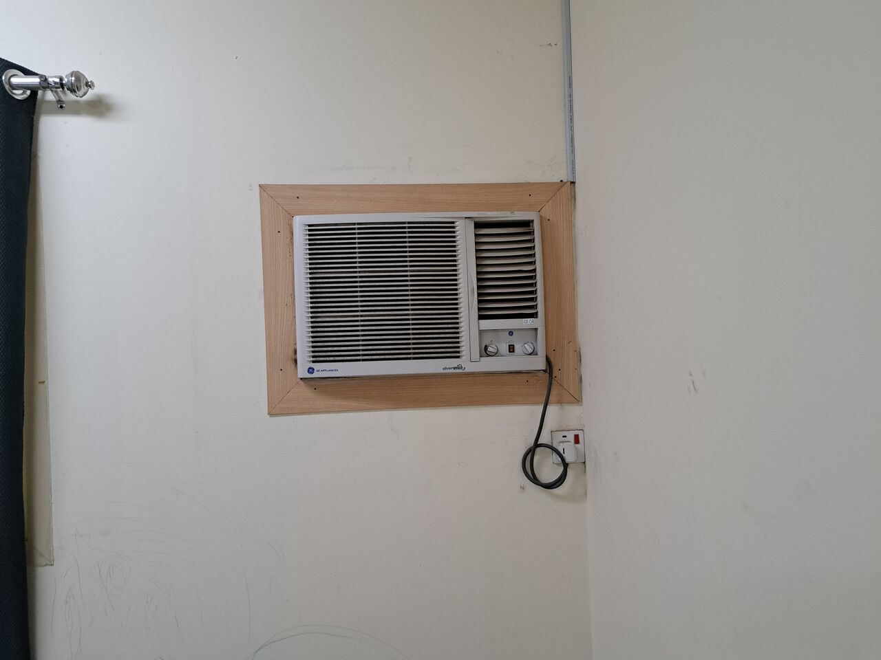 Jubail, Air Conditioners, SAR 700,  GE 1.5 Ton Window  AC   - Good Condition