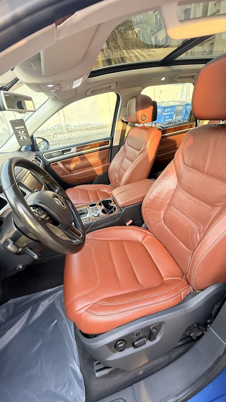 Al Salam, Vehicles, Cars & Trucks , SAR 58000,  Volkswagen Tourage 2016,  2016,  Automatic,  190000 KM,   Sale 58K