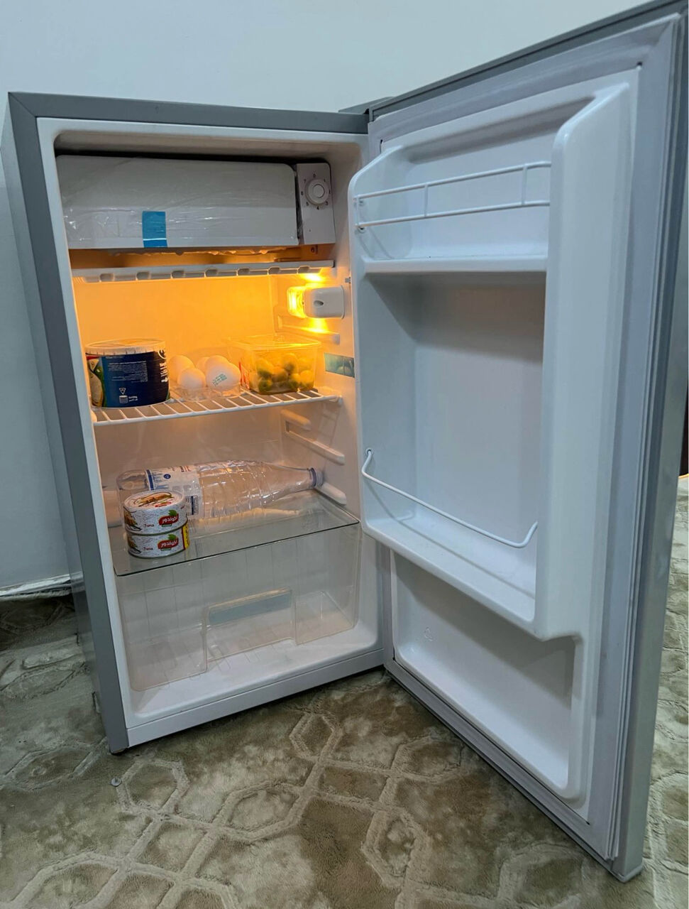 Riyadh, Household Items, SAR 300,  Mini Refrigerator