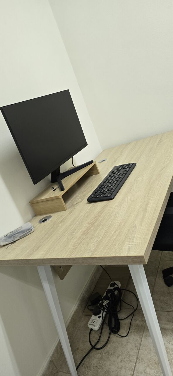 Riyadh, Furniture, SAR 200,  A Simple New Computer Table.