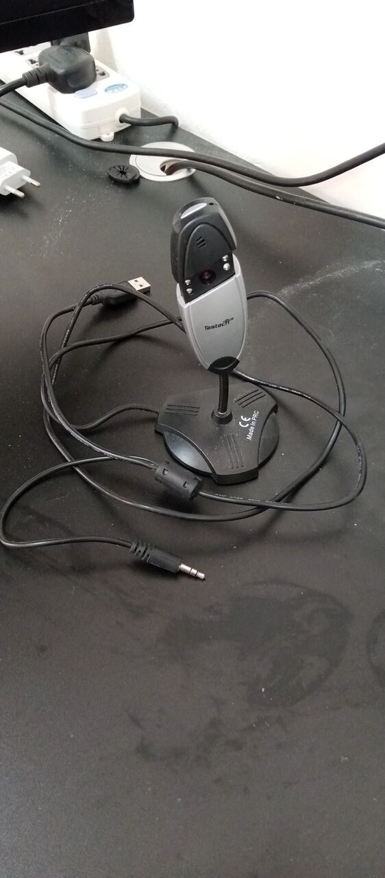 Jubail, Computers, SAR 25,  Computer Anti-glare 480p Webcam With Microphone