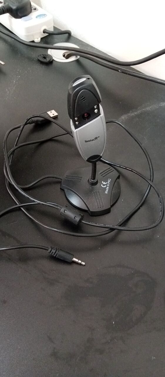 Jubail, Computers, SAR 25,  Computer Anti-glare 480p Webcam With Microphone