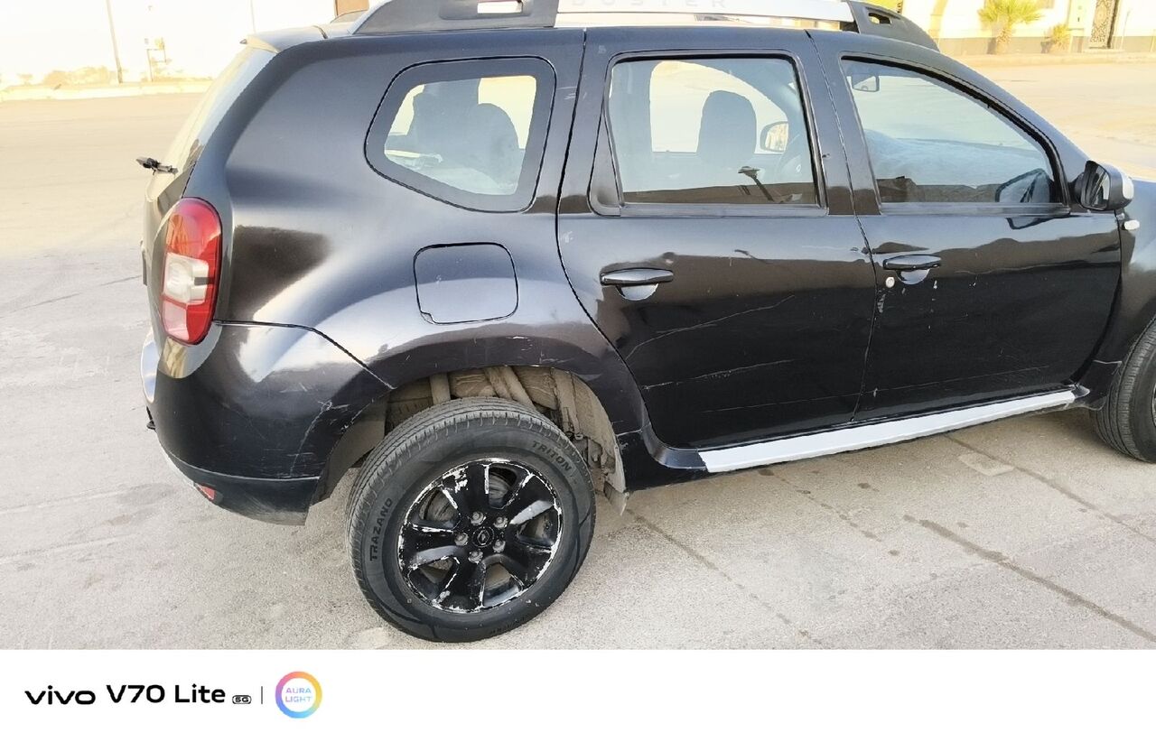 Riyadh, Vehicles, Cars & Trucks , SAR 14000,  Renault Duster,  2015,  Automatic,  297000 KM,