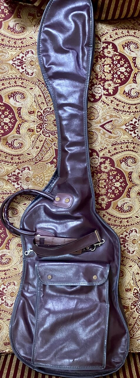 Riyadh, Musical Instruments, SAR 700,  Bass Guitar Yamaha RBX40 With  Padded Softcase Made In Taiwan