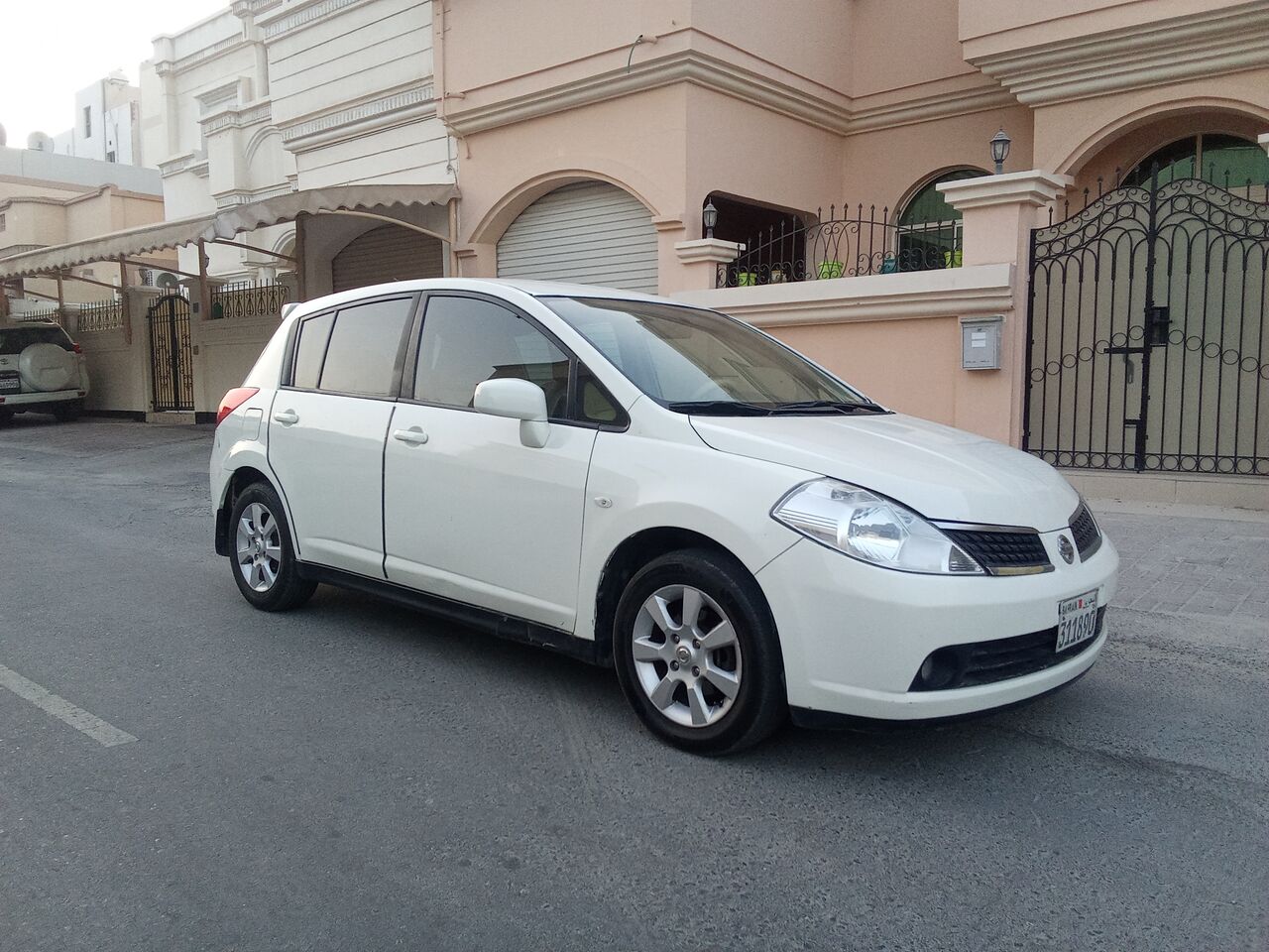 Riffa, Vehicles, Cars & Trucks , BHD 1150,  NISSAN TIIDA,  2008,  Automatic,  300650 KM,  1.6L HATCHBACK CAR IN GOOD CONDITION FOR SALE
