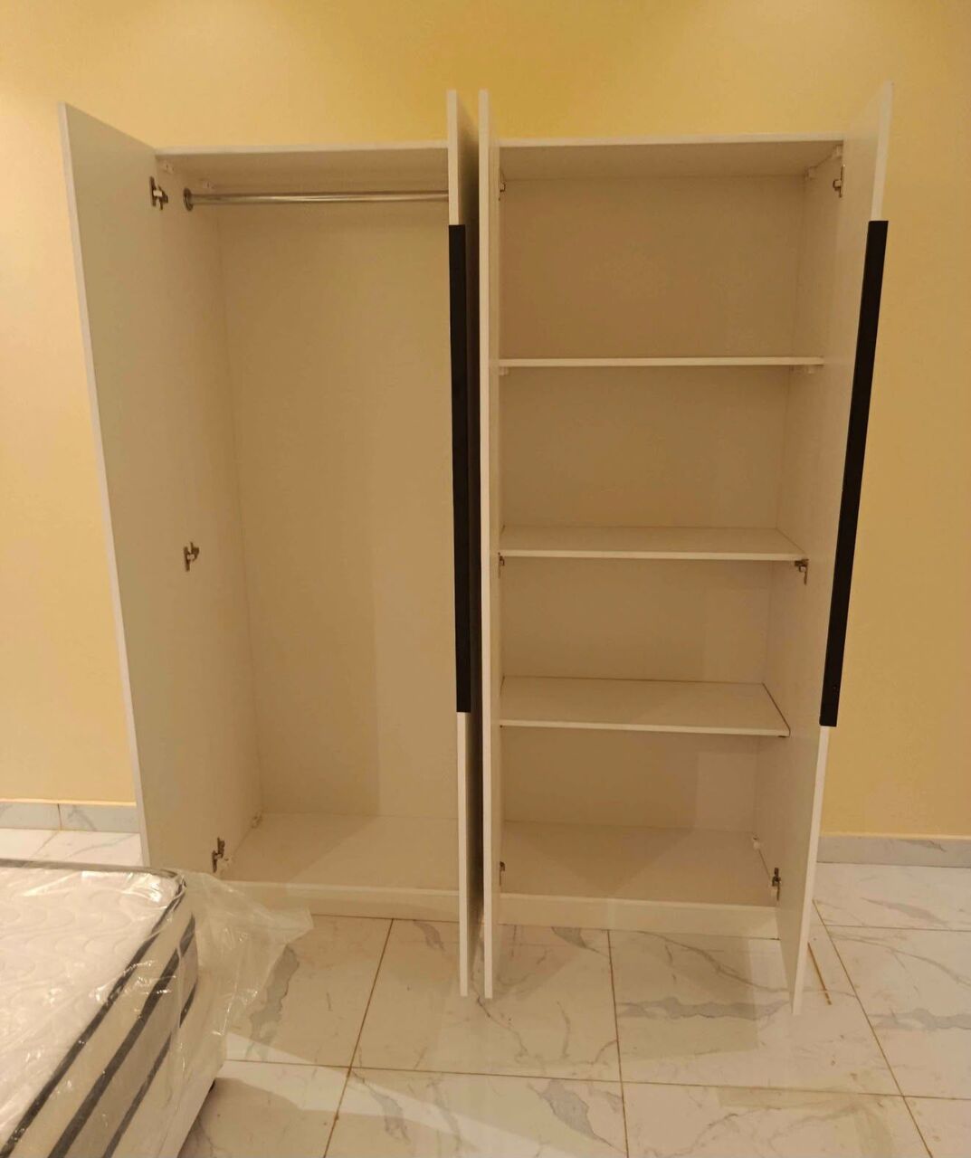 Jeddah, Furniture, SAR 5,  New Wardrobe Available In Low Price