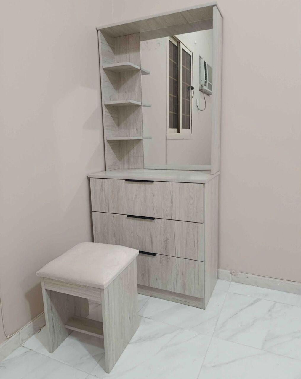Jeddah, Furniture, SAR 5,  New Mirror Available In Low Price
