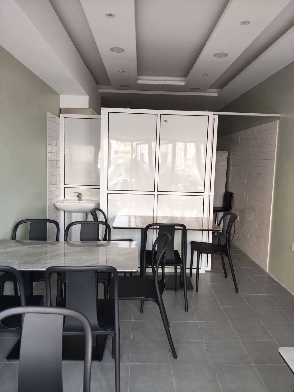 Gudaibiya, Shops, BHD 600,  Gudaibiya:- Coffee Shop For Rent