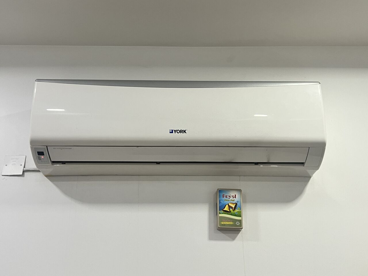 Manama, Air Conditioners, BHD 90,  1 Ton York AC For Sale