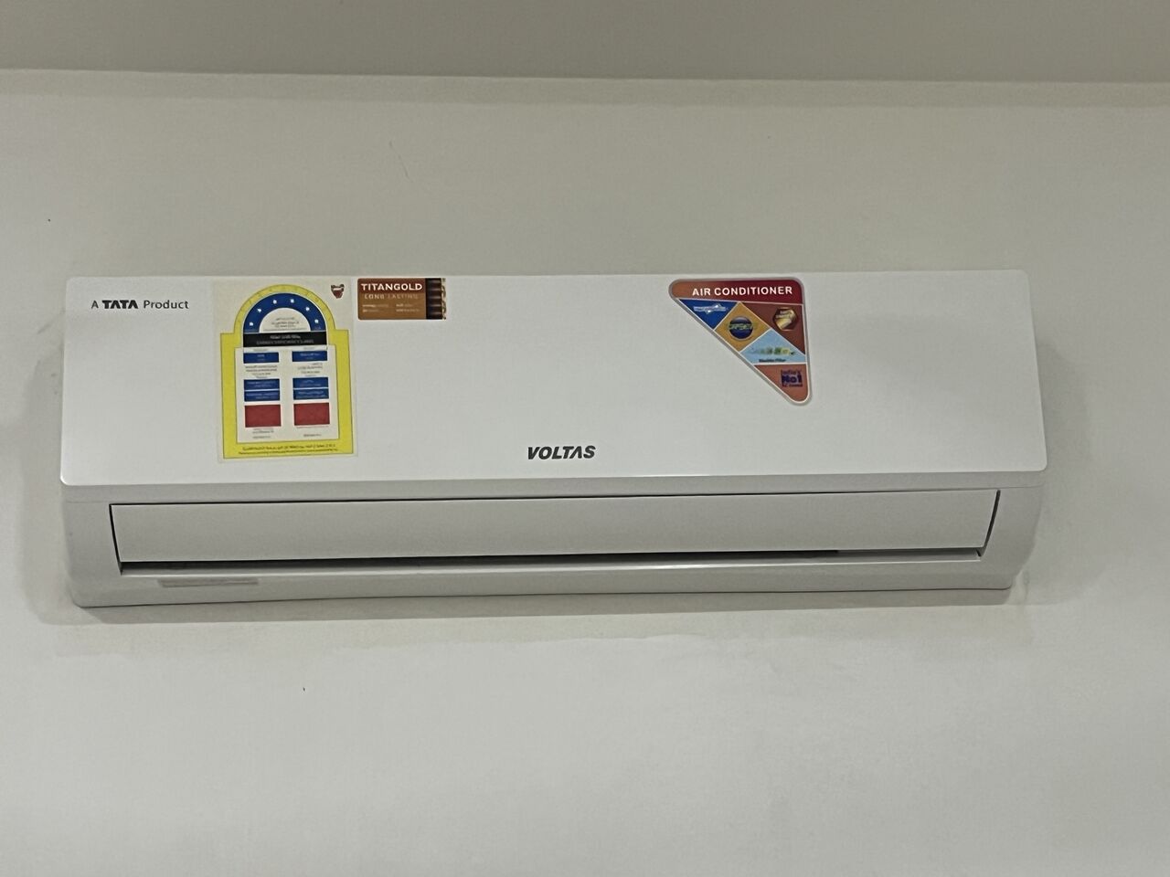 Manama, Air Conditioners, BHD 90,  AC 1 Ton - Air Conditioner - Brand - Voltas