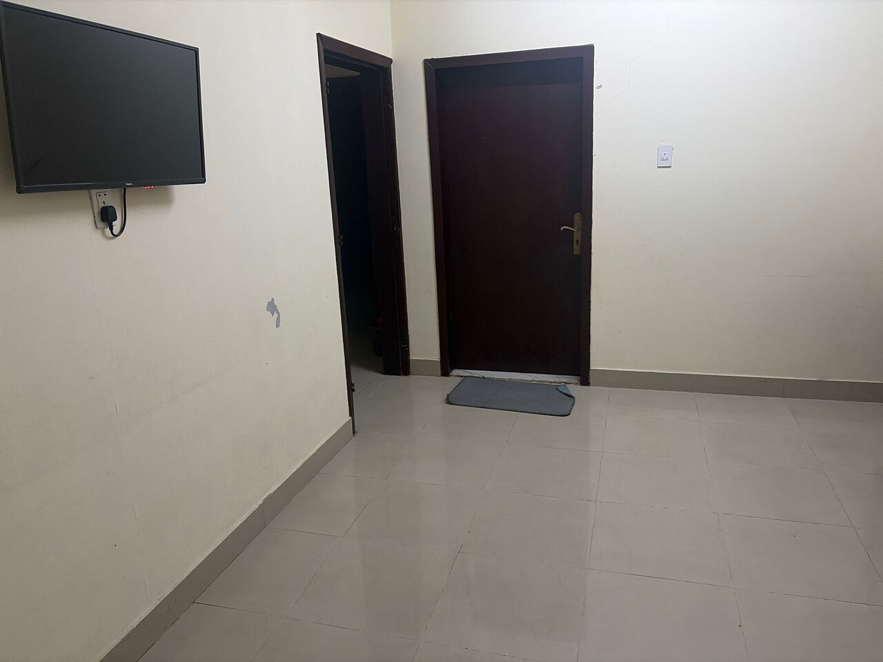 Al Thuqbah, Apartments, Flats, Houses & Villas, 2 BR,  2BHK Partial Furnished Flat For Rent