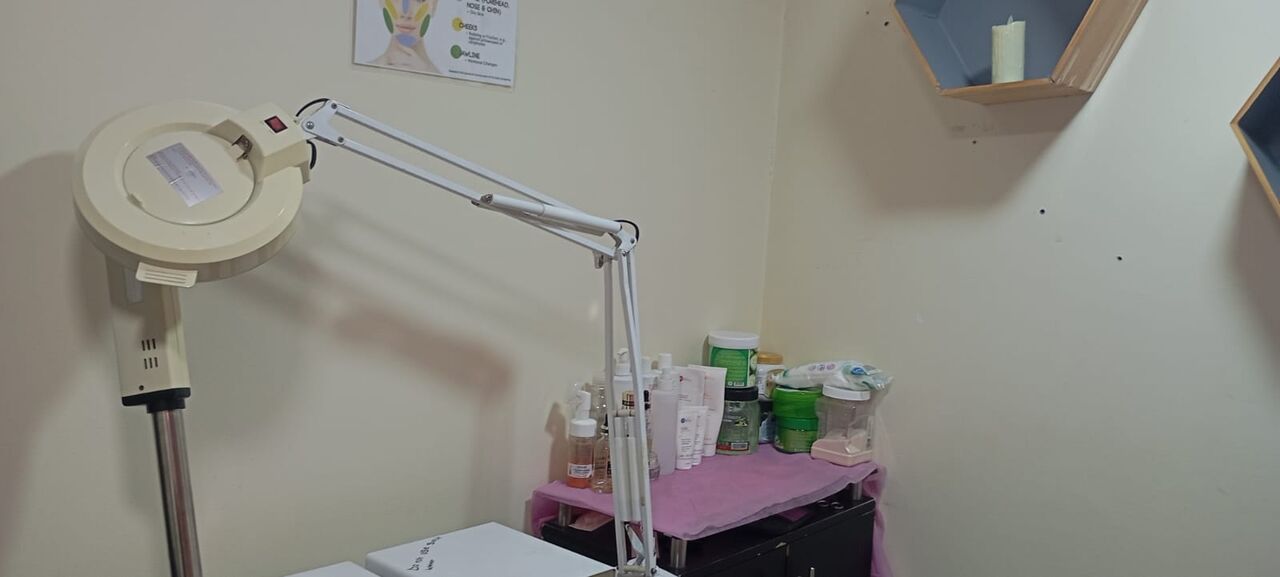 Manama, Shops, BHD 6500,  صالون وسبا نسائي للبيع بالسقية ✨ Fully Operational Ladies Salon & Spa For Sale In