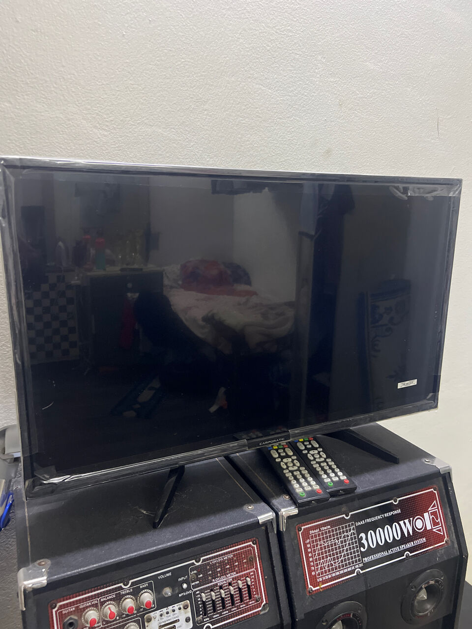 Salmaniya, Electronics, BHD 12,  32 Inch