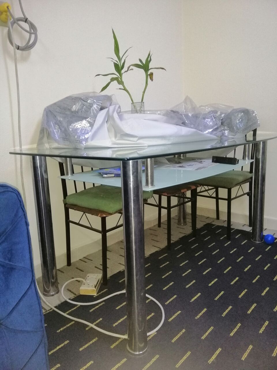 Jubail, Household Items, SAR 500,  Dining Table With 6 Chairs