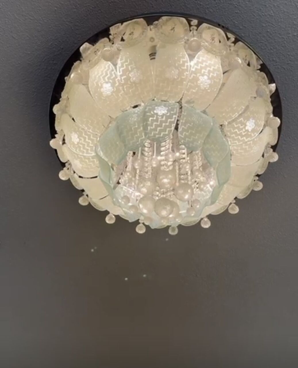 Riyadh, Household Items, SAR 300,  Beautiful Chandeliers With Multiple Changing Lights Function