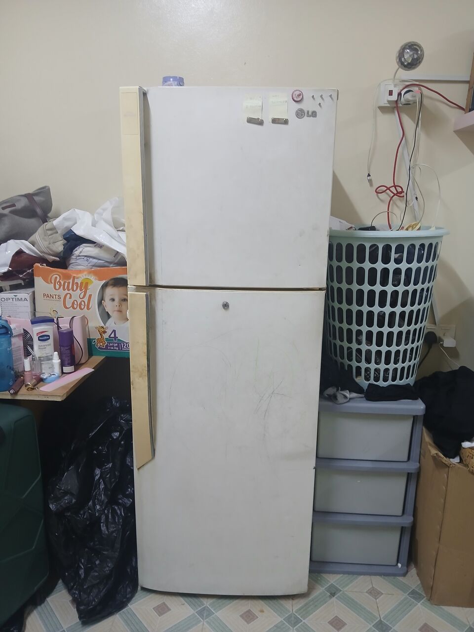 Hamad Town, Air Conditioners, BHD 150,  Sale Household Items