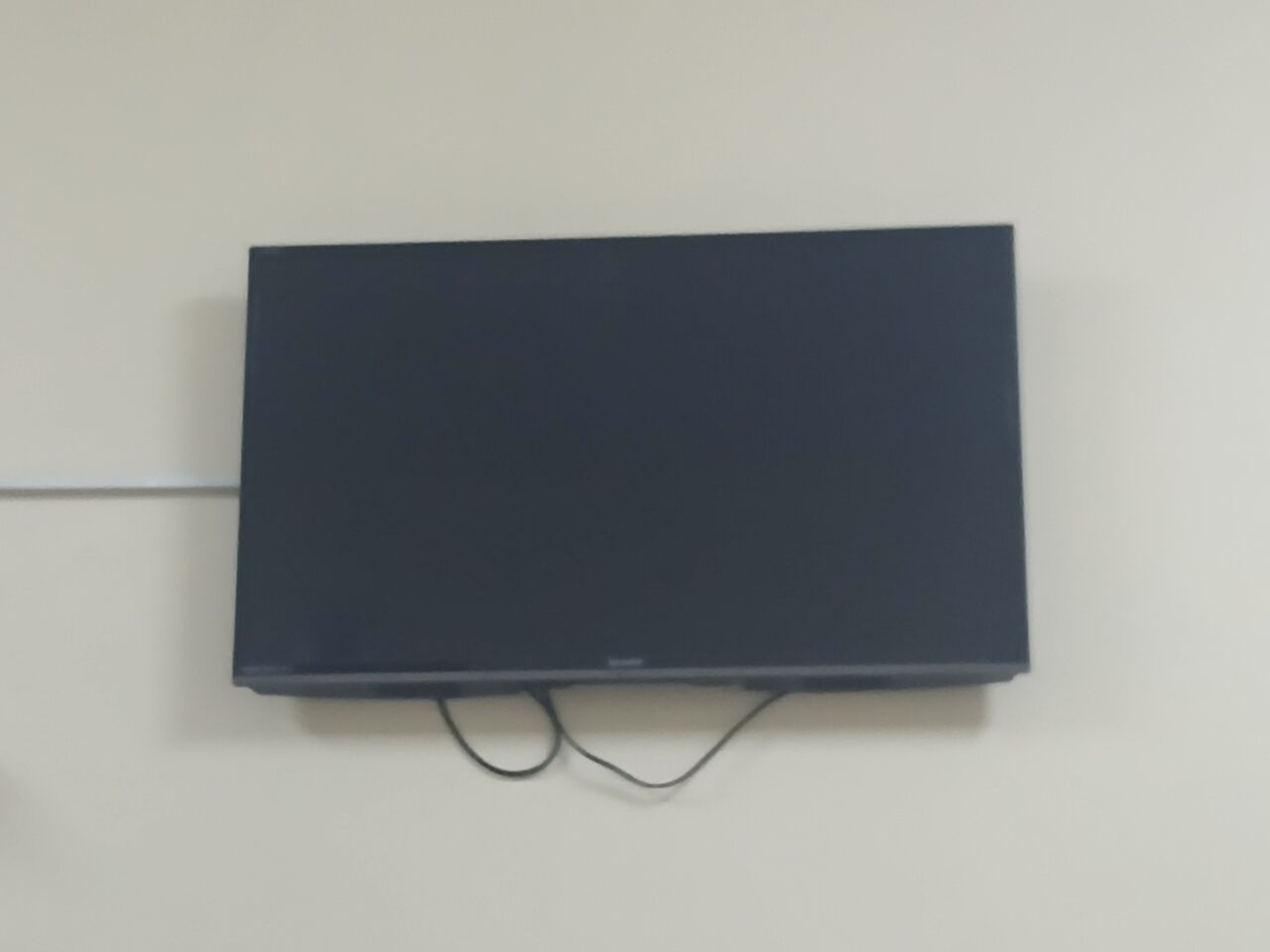 Hamad Town, Air Conditioners, BHD 150,  Sale Household Items