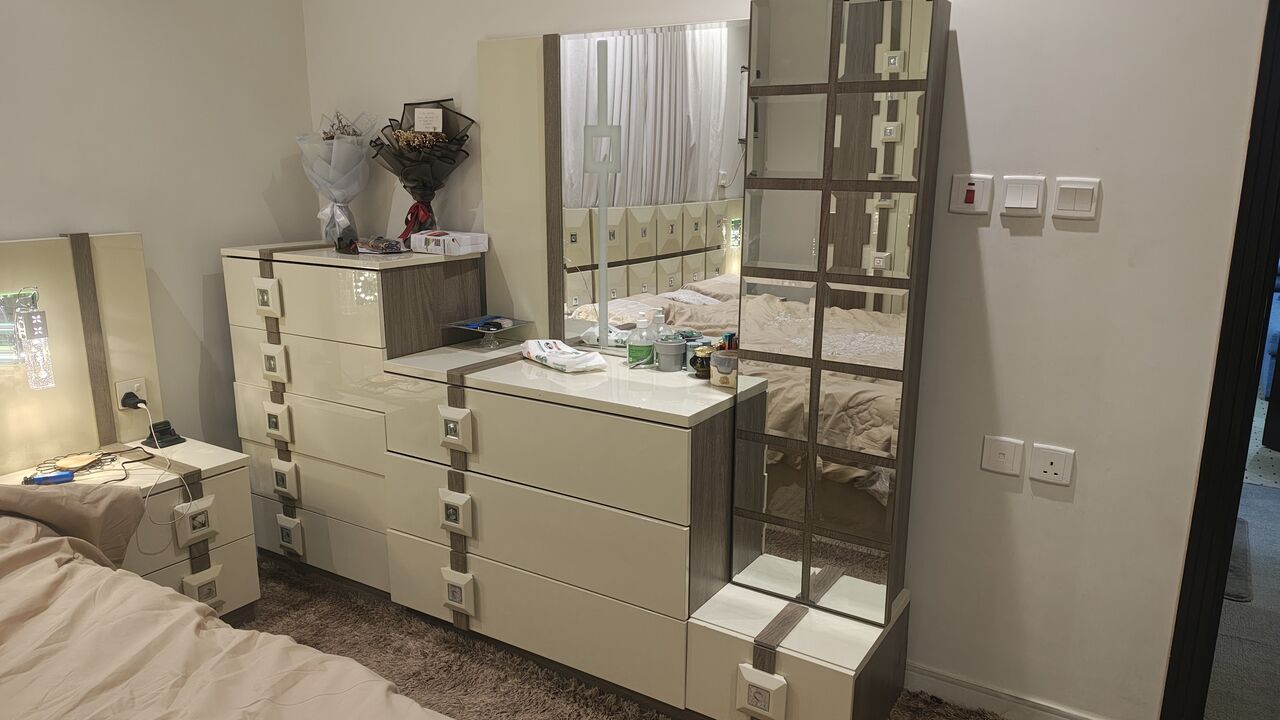Jeddah, Furniture, SAR 2500,  Modern Turkish Hydraulic Bedroom Set Featuring Built-in Accent Lighting And An Integrated