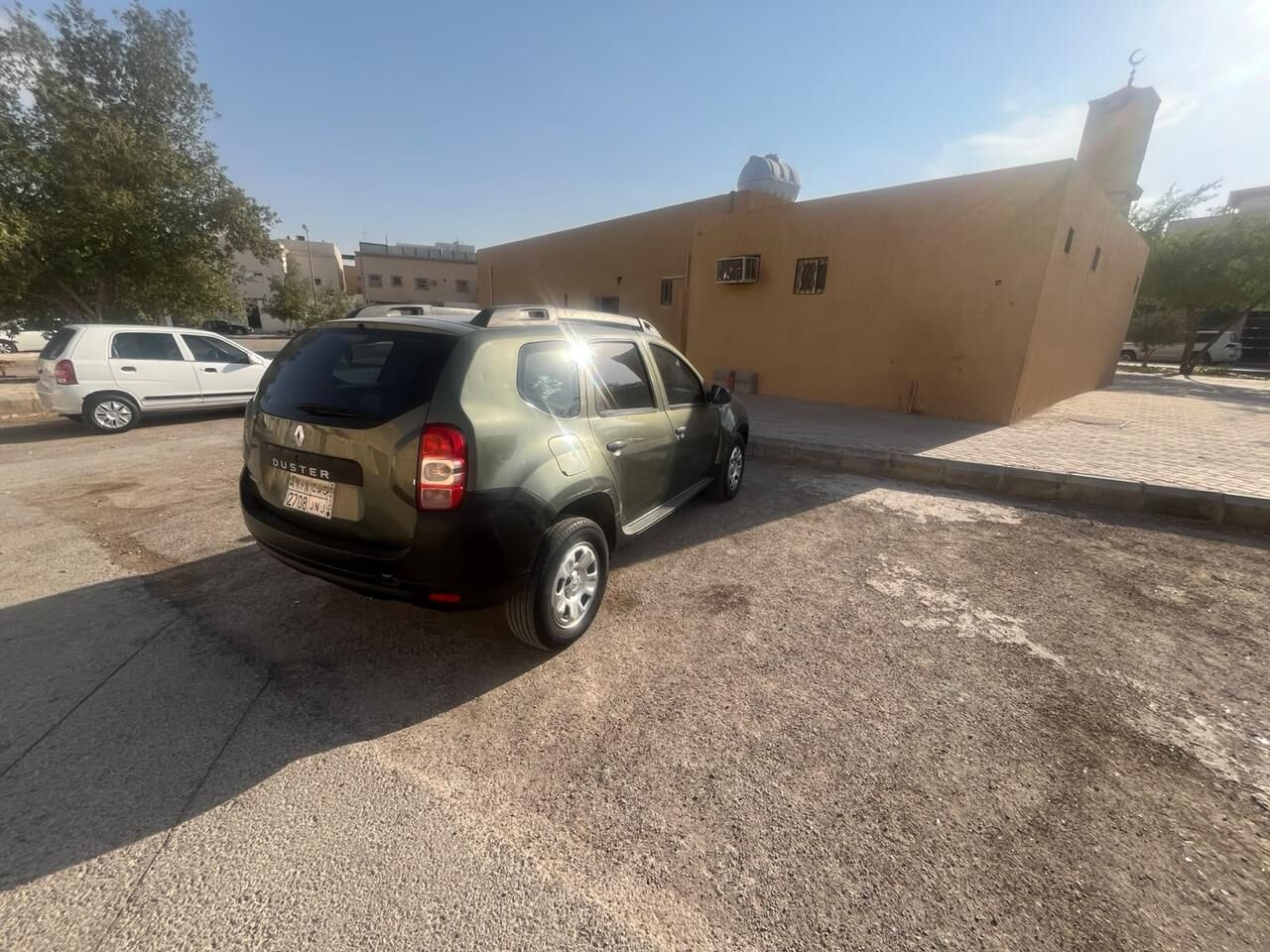 Hara, Vehicles, Cars & Trucks , SAR 17000,  Renault Duster,  2015,  Automatic,  135000 KM,  Family Car