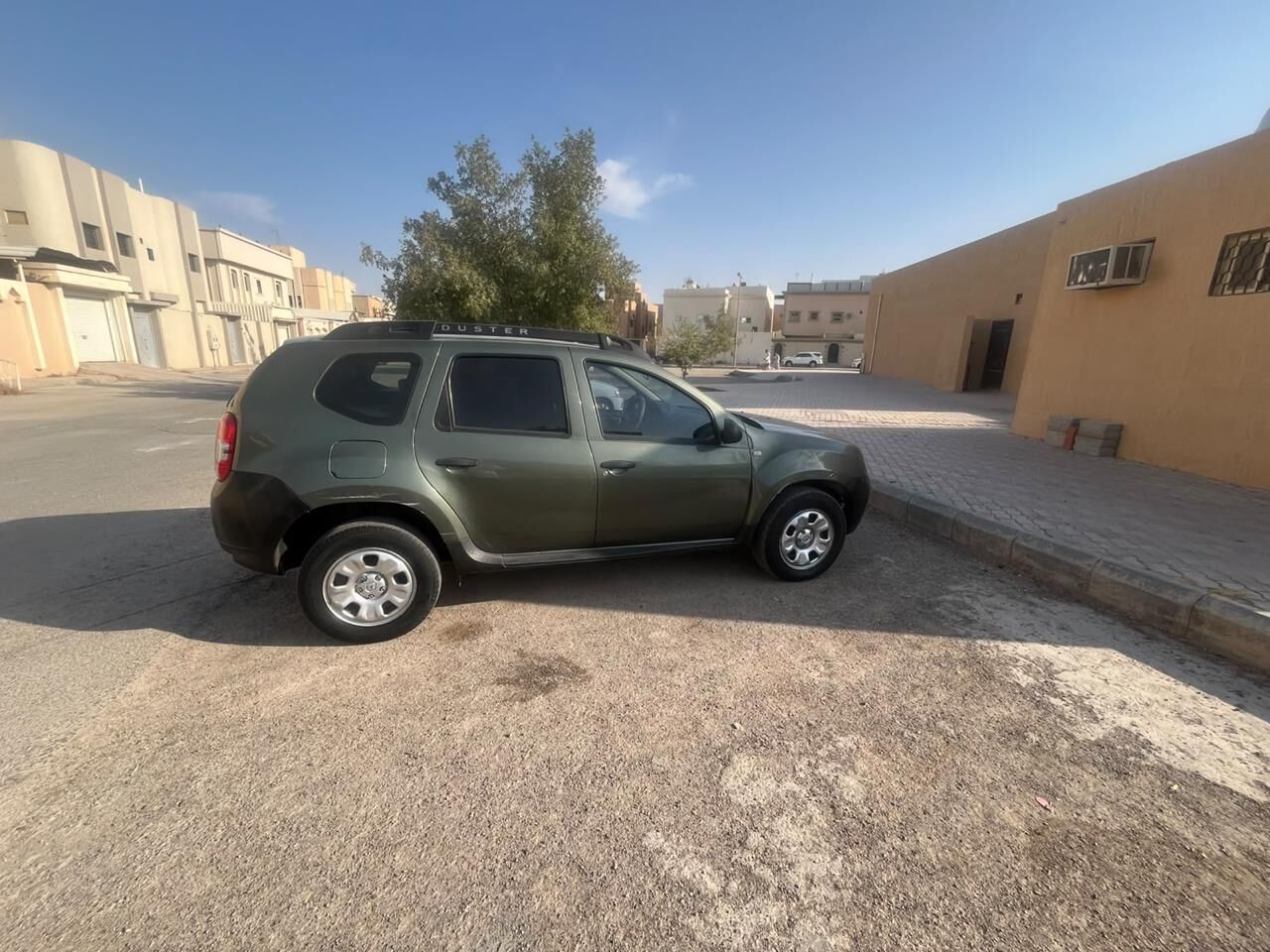 Hara, Vehicles, Cars & Trucks , SAR 17000,  Renault Duster,  2015,  Automatic,  135000 KM,  Family Car