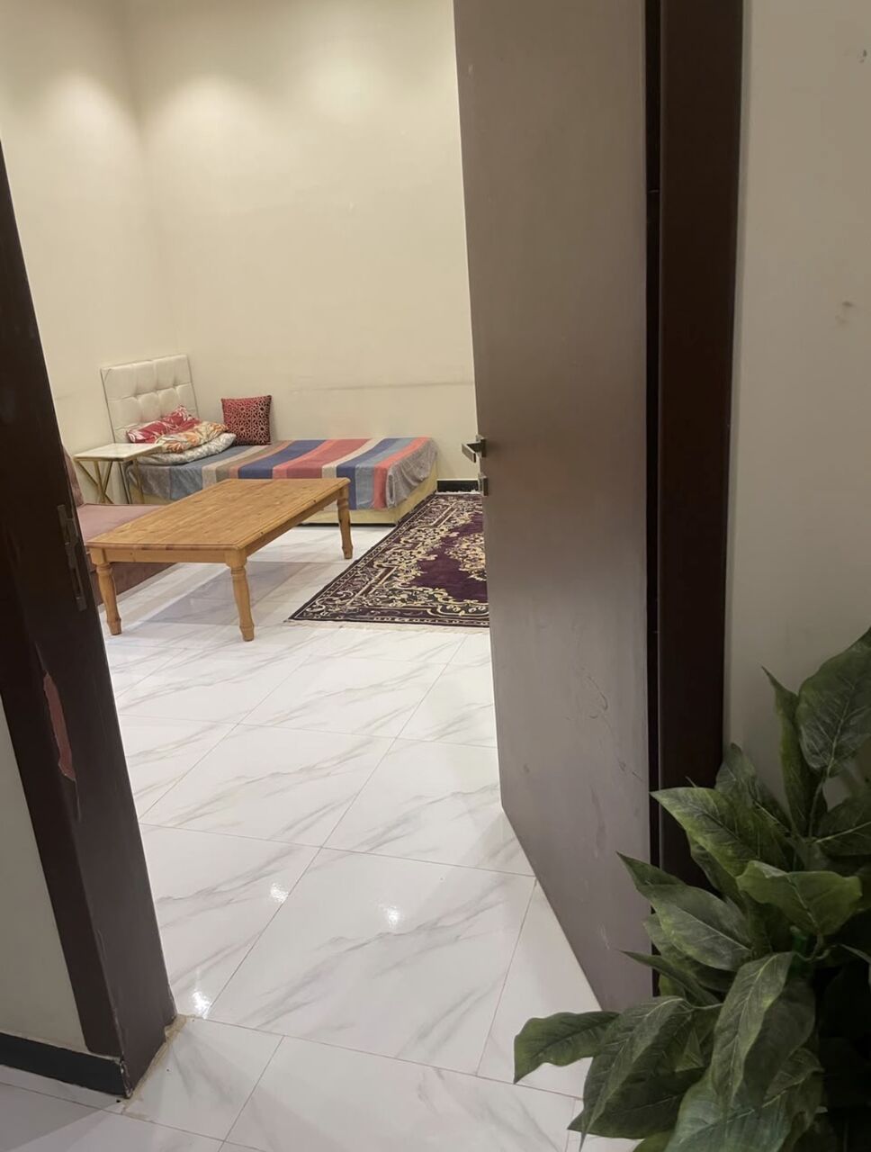 Riyadh, Rooms for Rent, SAR 1500/month,  Single Room With Seperate Entrance