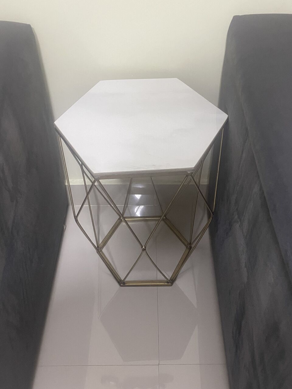 Olaya, Furniture, SAR 75,  Selling Center Table With 4 Small Side Tables