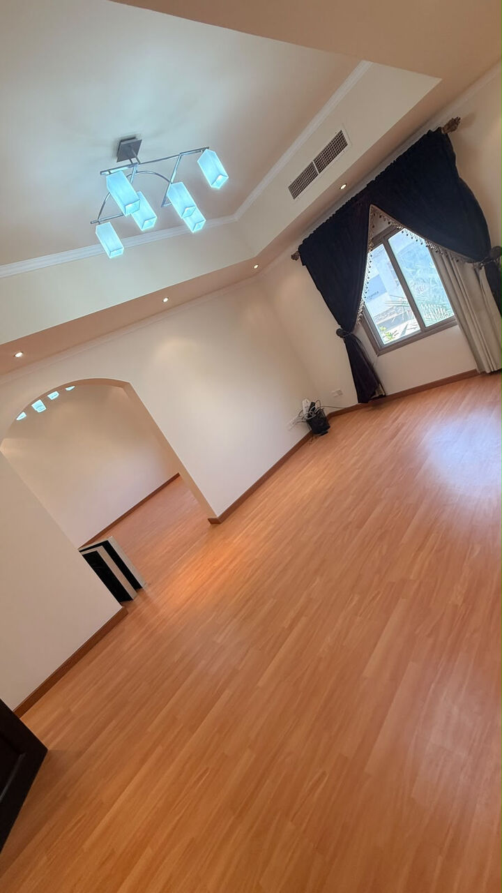 Saar, Temp Jobs, RENT - SAAR DELUXE VILLA