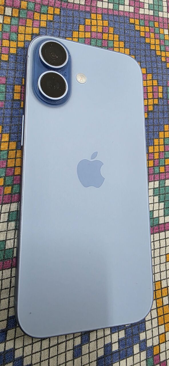 Riyadh, Mobile Phones, SAR 3400,  Iphone 17 256GB 100% Mist Blue *new*