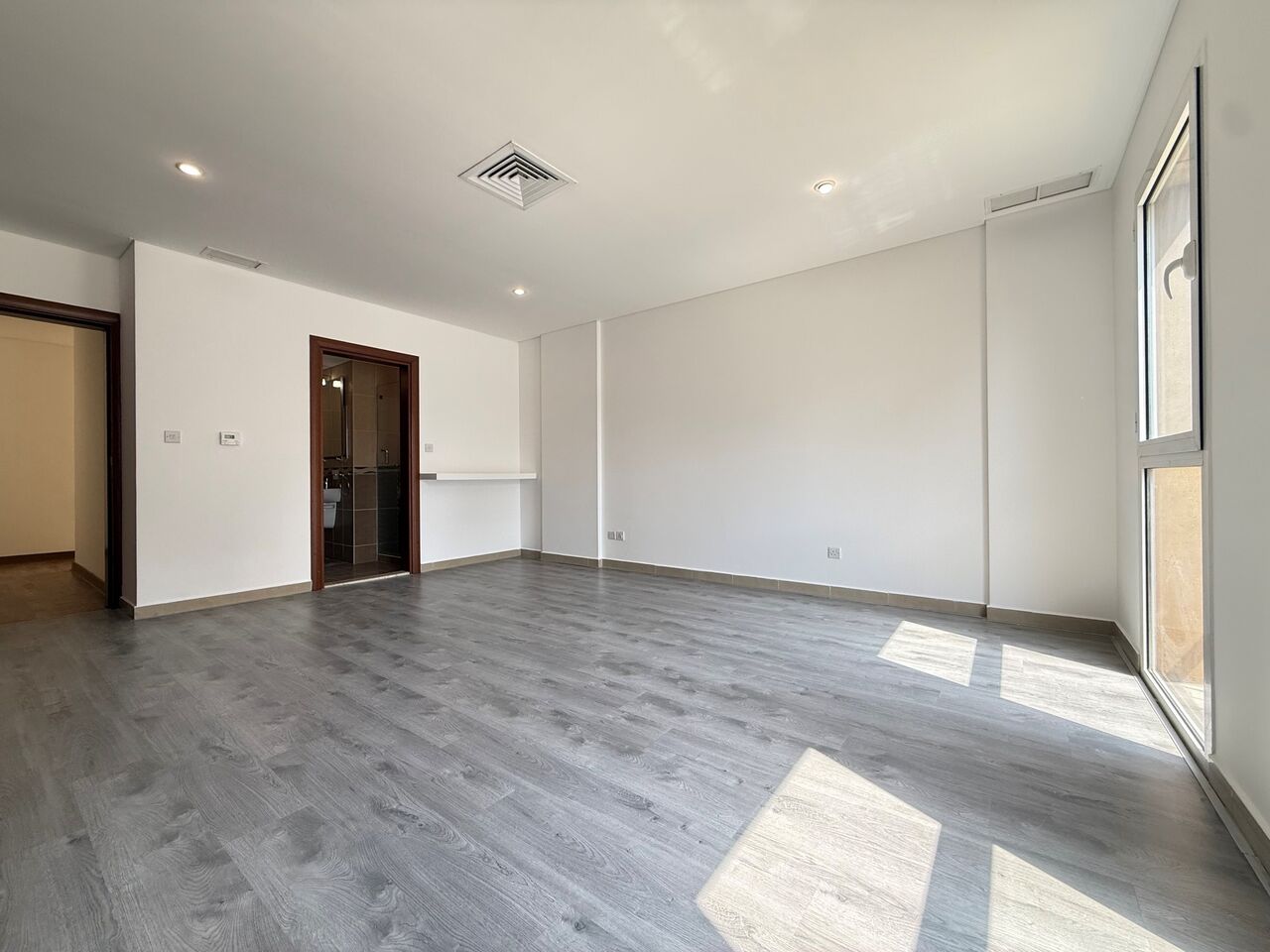 Fintas, Apartments, Flats, Houses & Villas, KWD 1000/month,  4 BR,  Fintas &ndash; Great, Unfurnished Four Bedroom Compound Villa