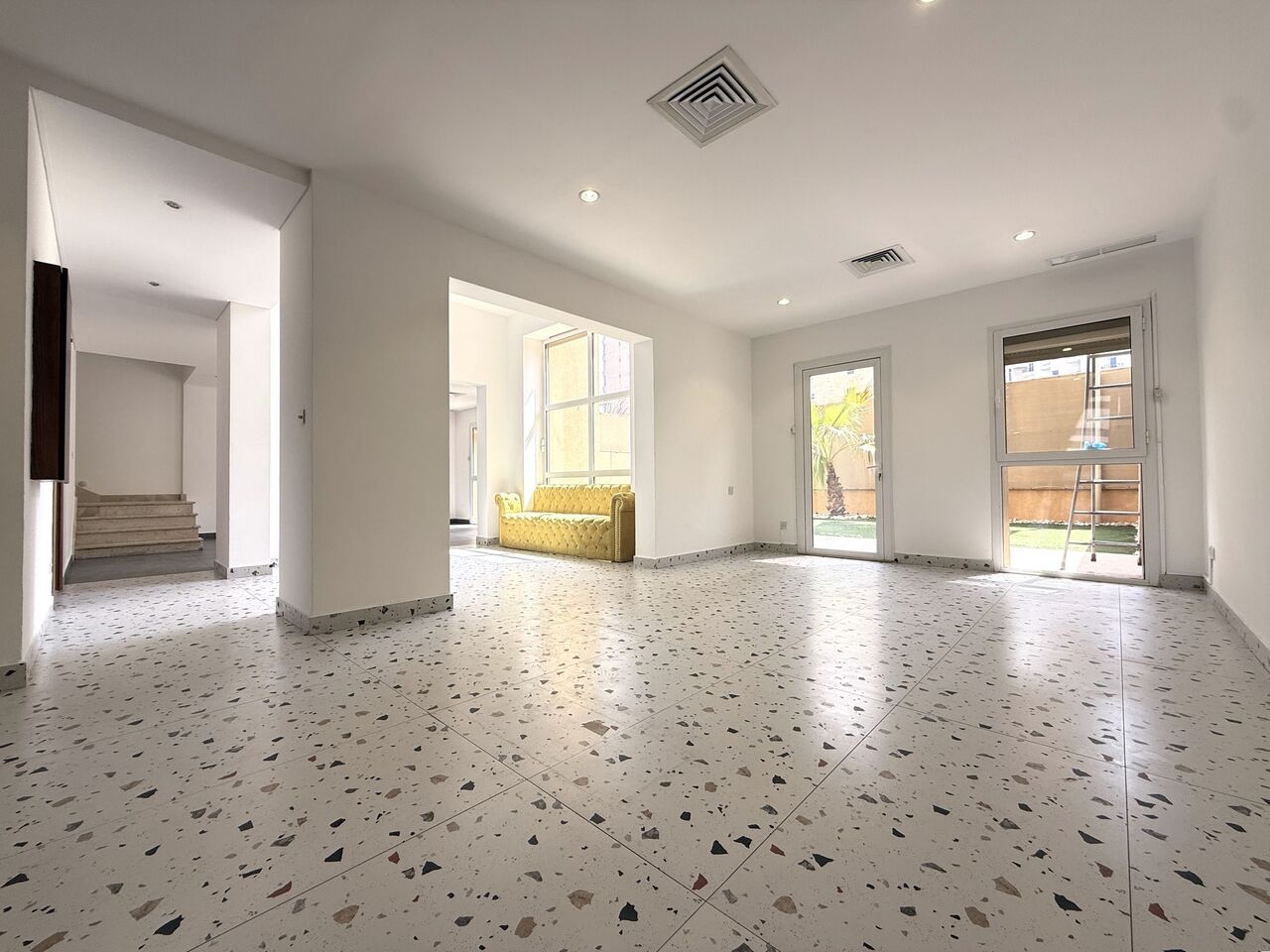 Fintas, Apartments, Flats, Houses & Villas, KWD 1000/month,  4 BR,  Fintas &ndash; Great, Unfurnished Four Bedroom Compound Villa