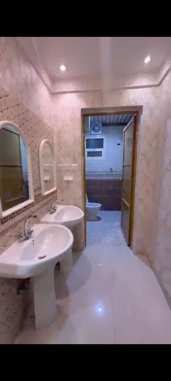 Al Naseem, Apartments, Flats, Houses & Villas, SAR 28000/year,  3 BR,  Family Apartment First Floor With Large 3 Beadrooms 2 Bath Kitchen Hall